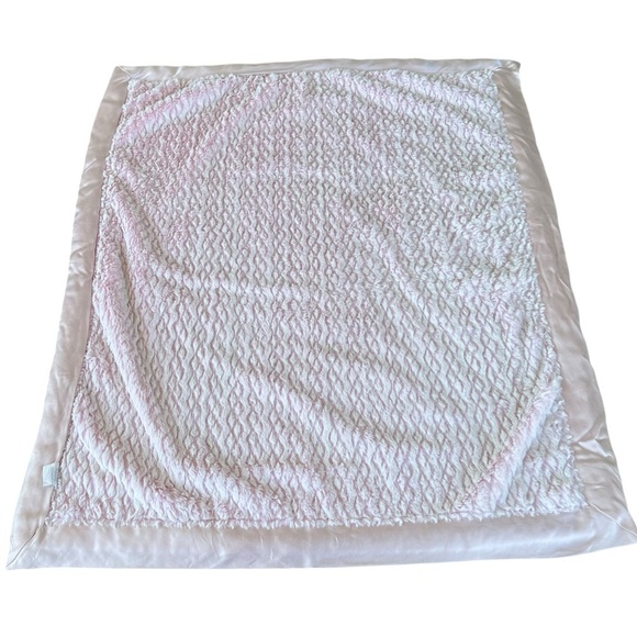 Little Giraffe Luxe Waves Pink Plush Baby Blanket Satin Trim 30 x 35.5 GUC - Picture 2 of 9